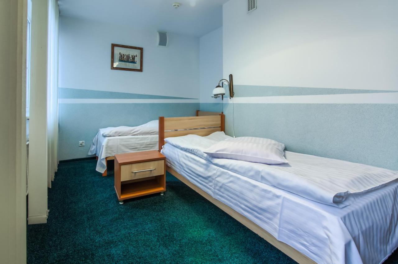 Hotel Konin Konin  Kültér fotó