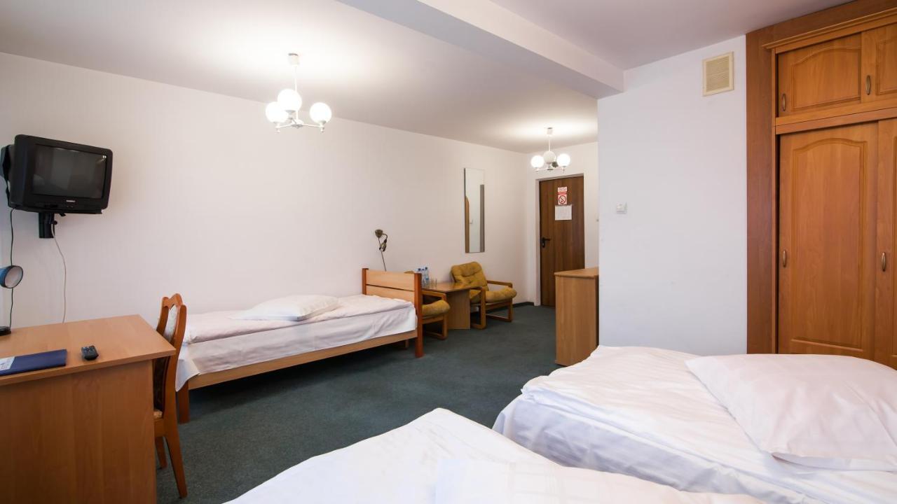 Hotel Konin Konin  Kültér fotó