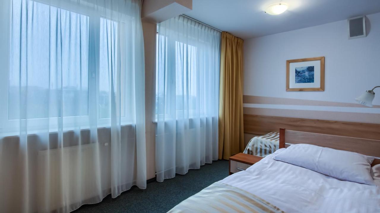 Hotel Konin Konin  Kültér fotó