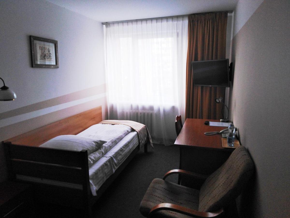 Hotel Konin Konin  Kültér fotó