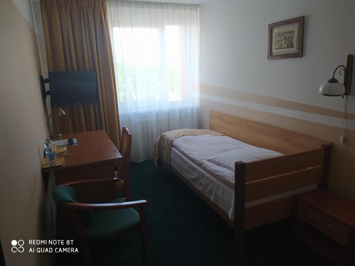 Hotel Konin Konin  Kültér fotó