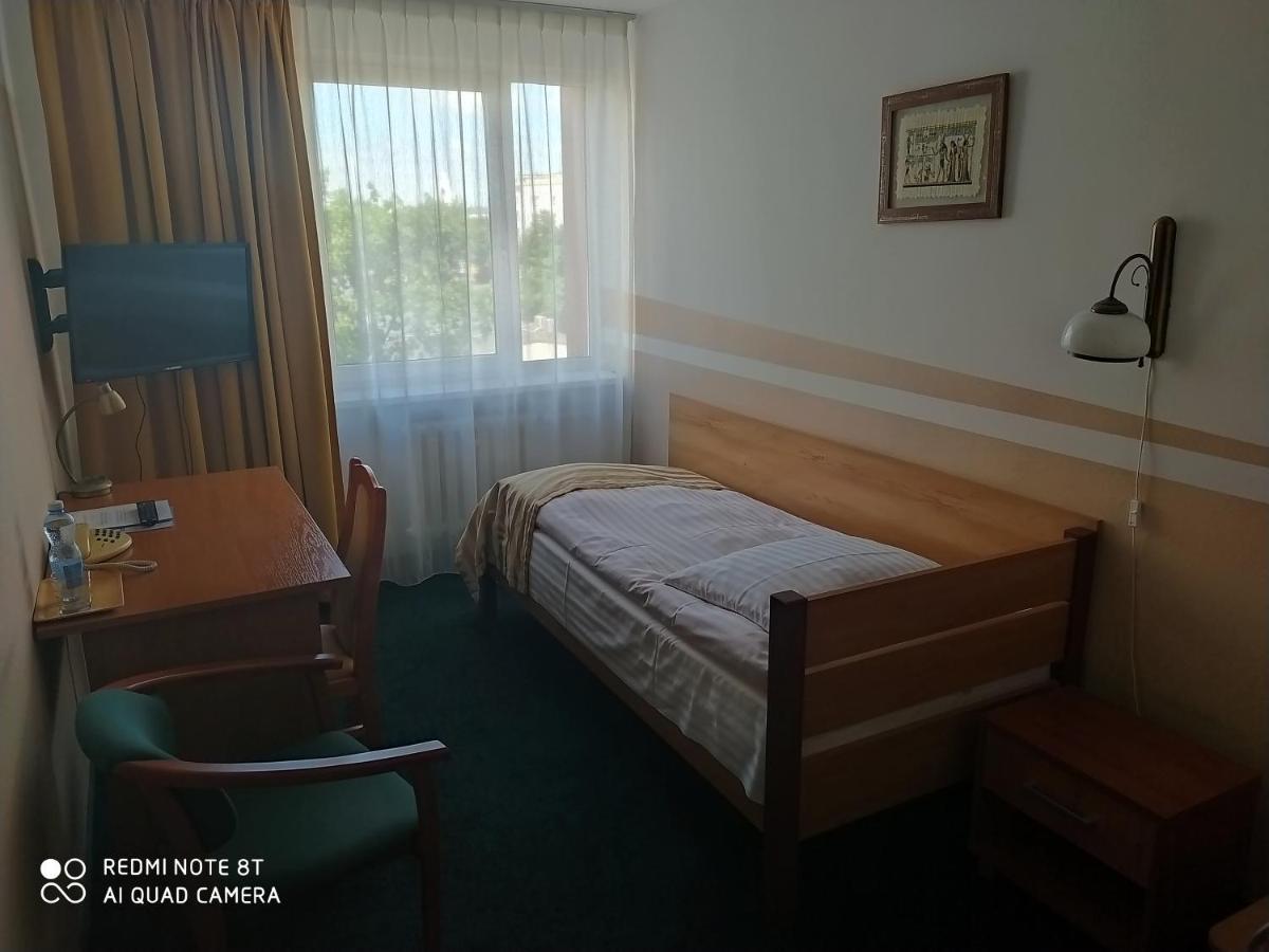 Hotel Konin Konin  Kültér fotó