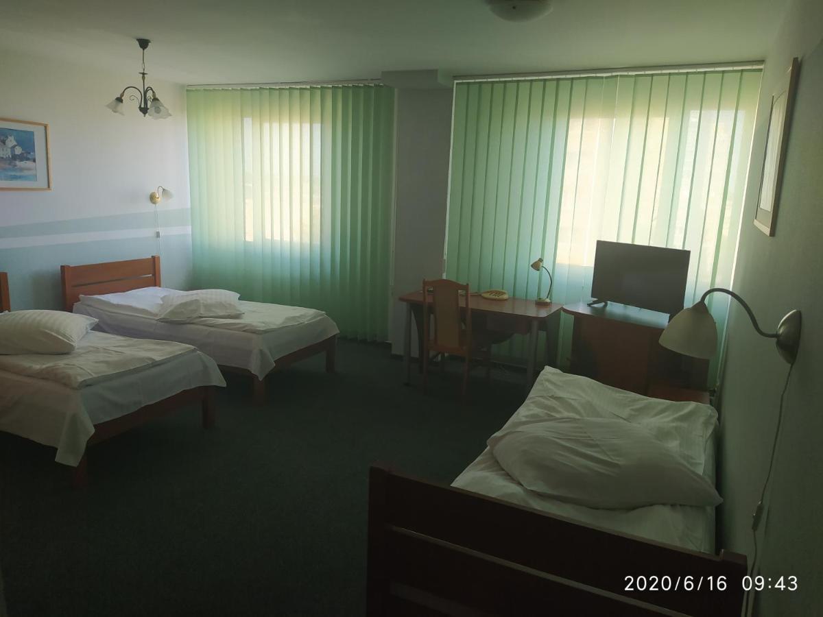 Hotel Konin Konin  Kültér fotó